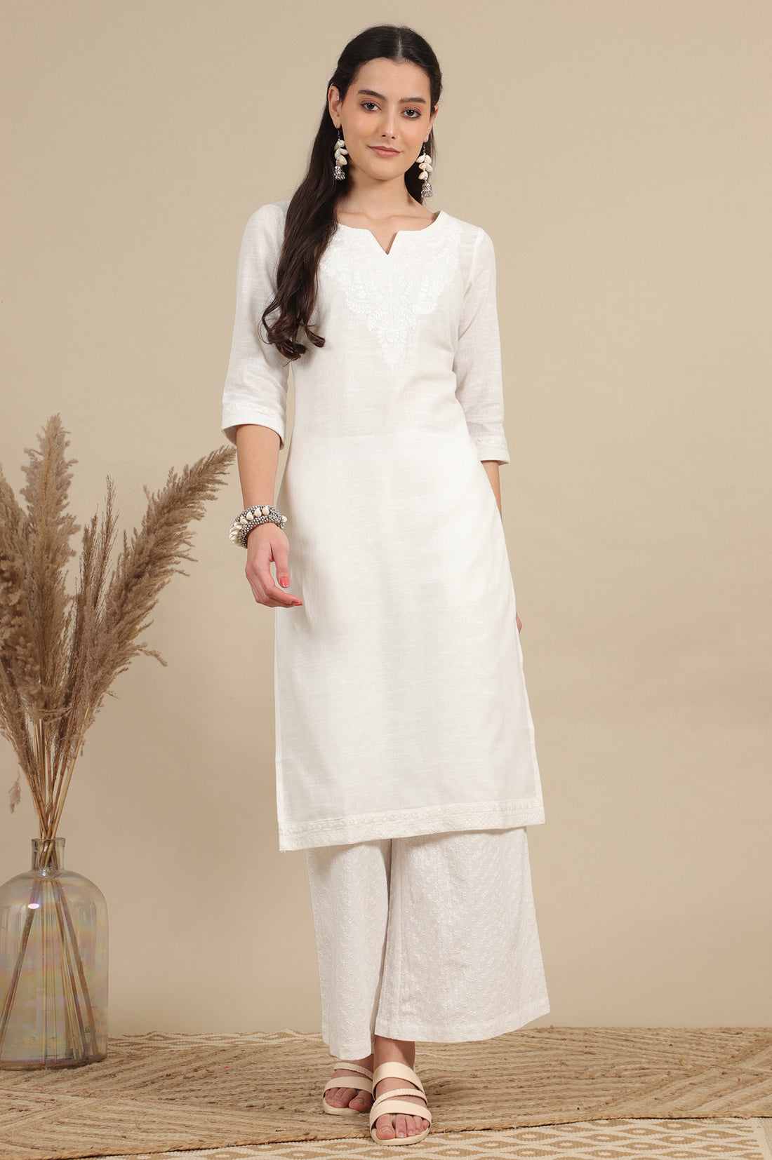 White Thread Embroidered Pure Cotton Straight Kurta