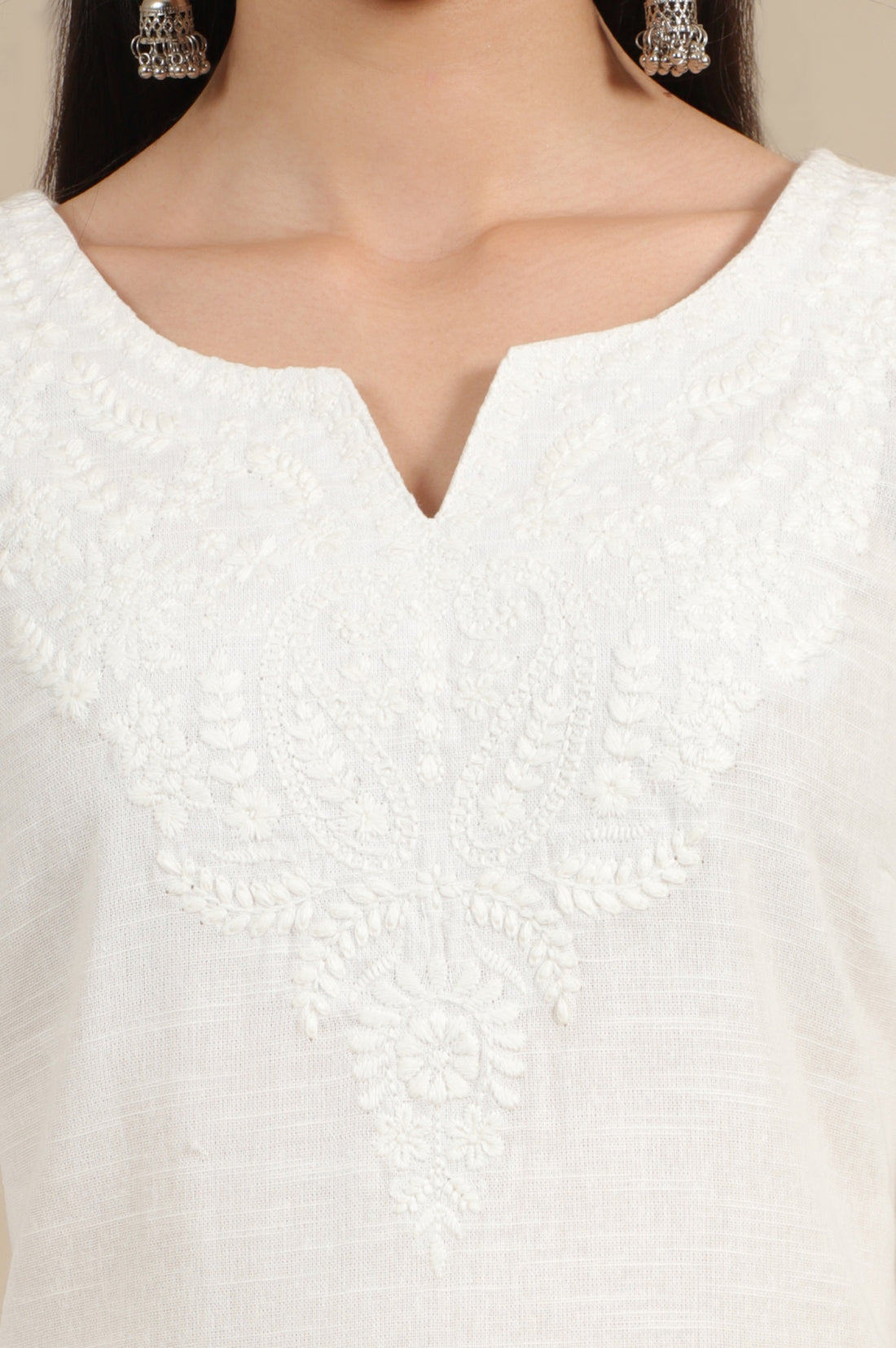 White Thread Embroidered Pure Cotton Straight Kurta