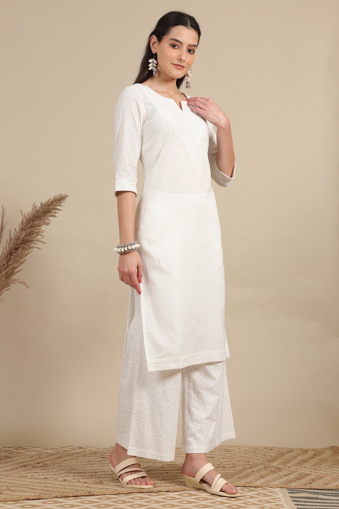 White Thread Embroidered Pure Cotton Straight Kurta