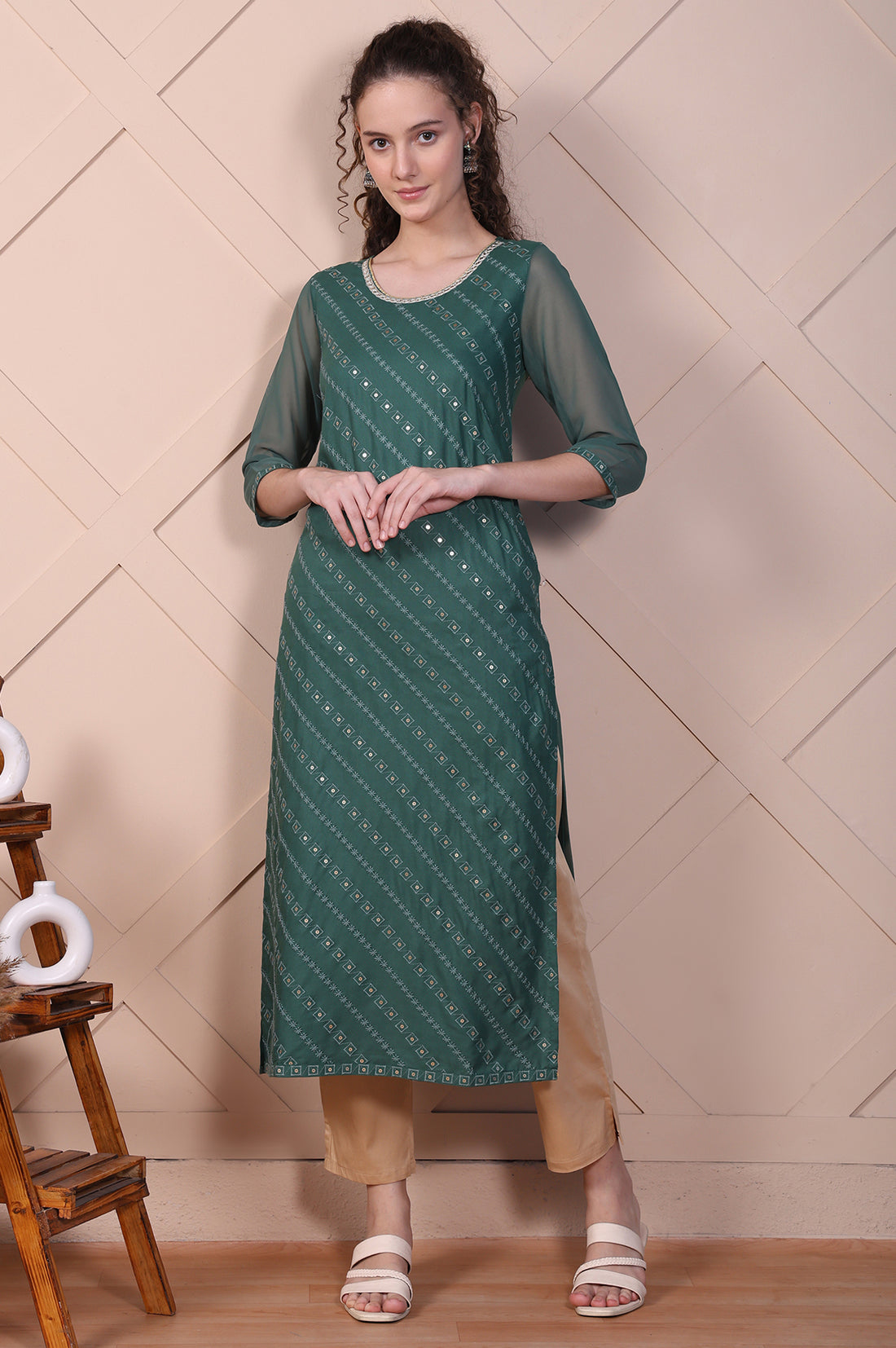 Green Embroidered Rayon Straight Festive Kurta