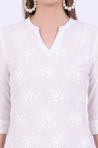 White Embroidered Straight Pure Cotton Kurta