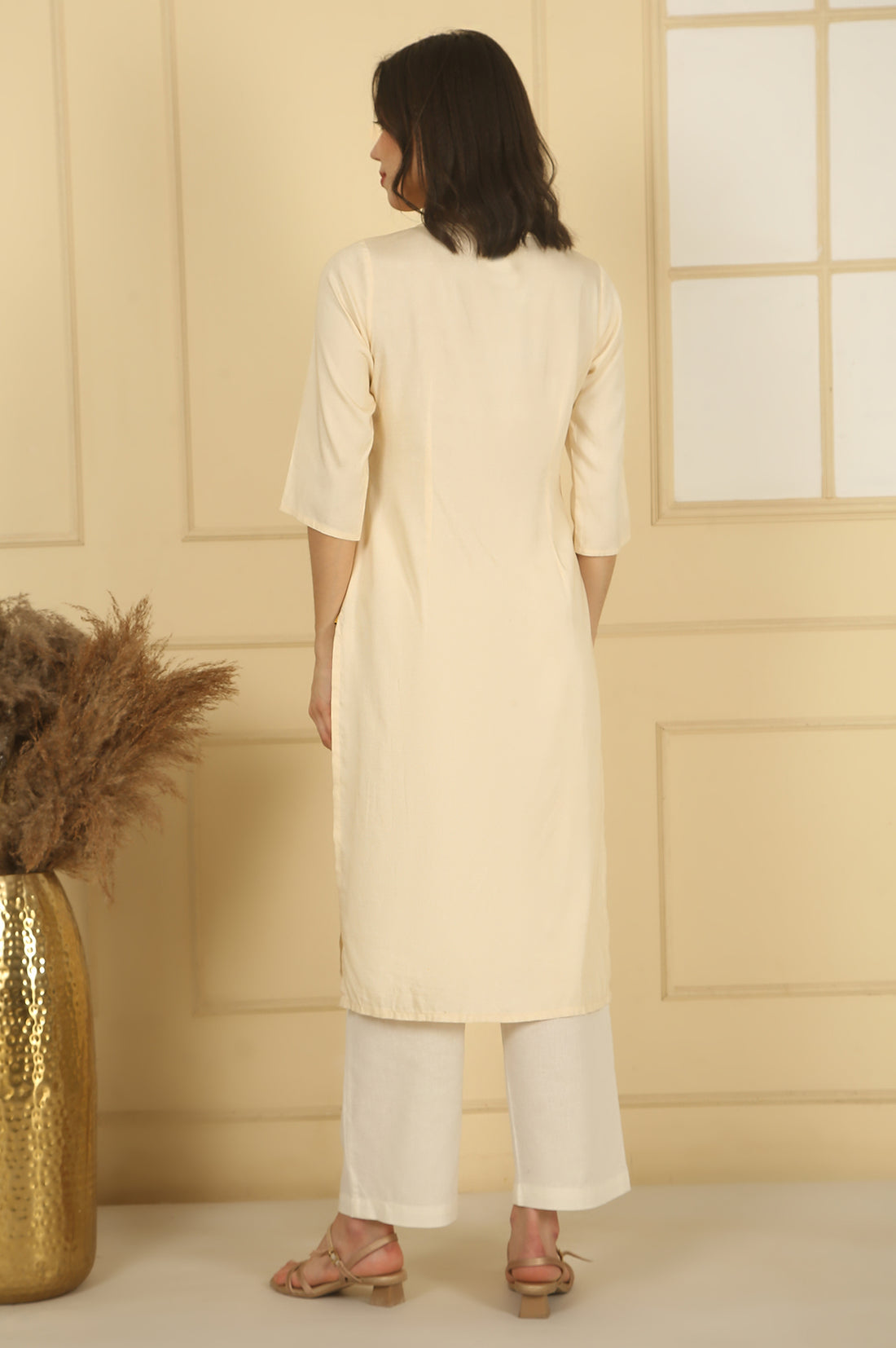 Cream Sequined Embroidered Straight Kurta