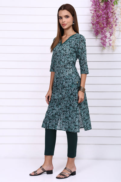 Green Batik Printed Pure Cotton Straight Casual Kurta