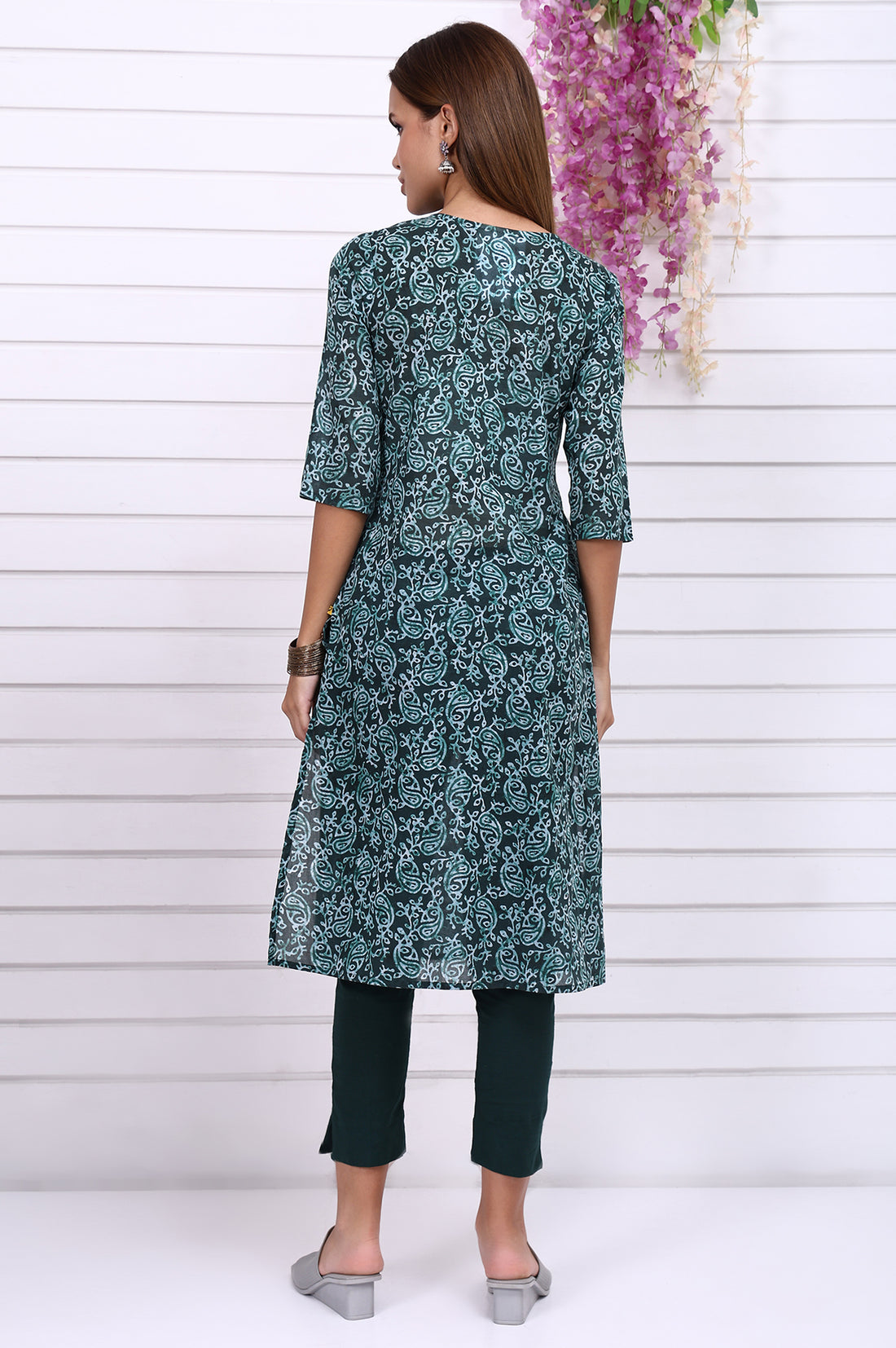Green Batik Printed Pure Cotton Straight Casual Kurta