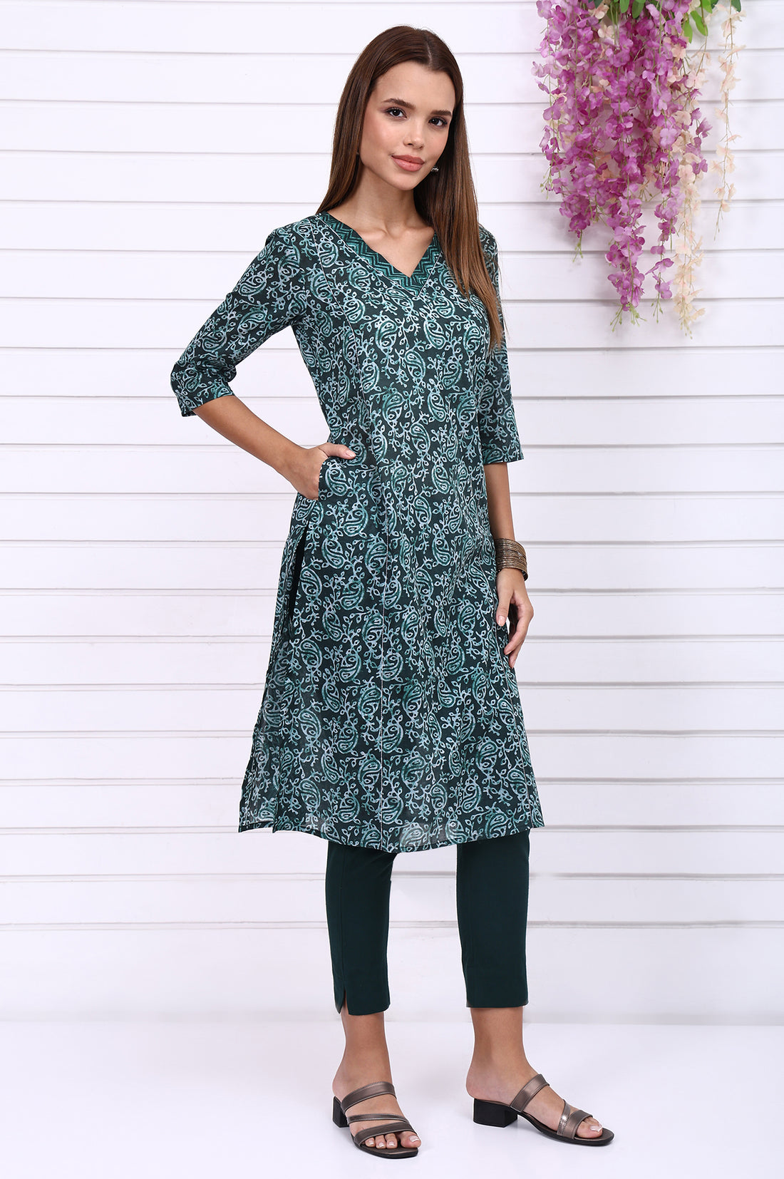 Green Batik Printed Pure Cotton Straight Casual Kurta
