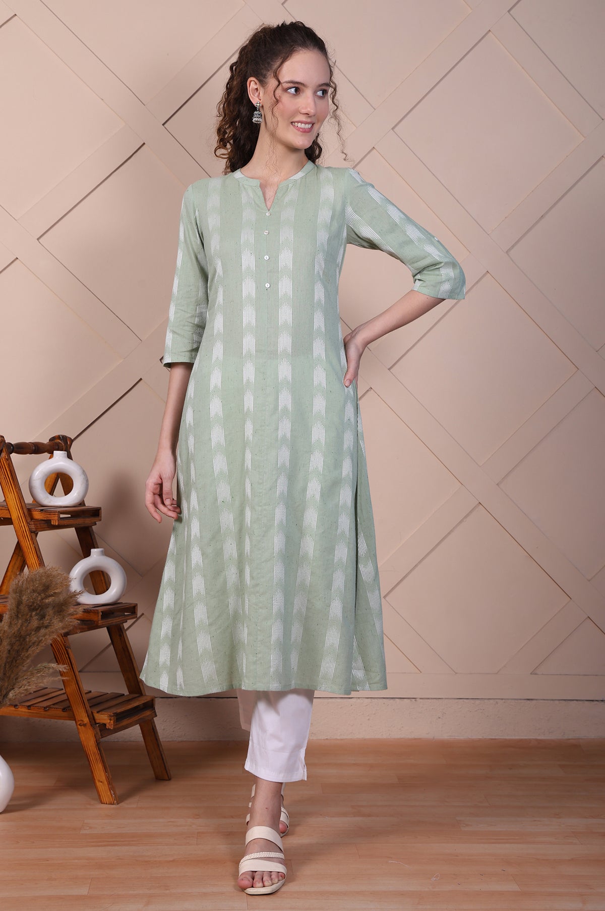 Green Dobby A-line Casual Kurta in Mandarin Collar - S