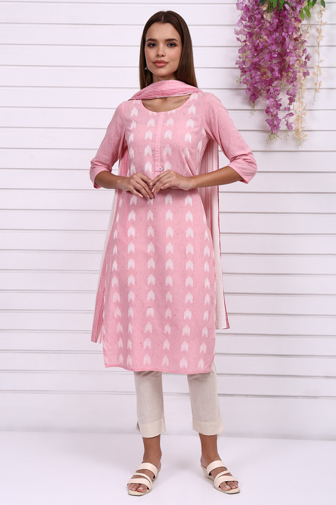 Pink Geometric Printed Rayon Straight Kurta