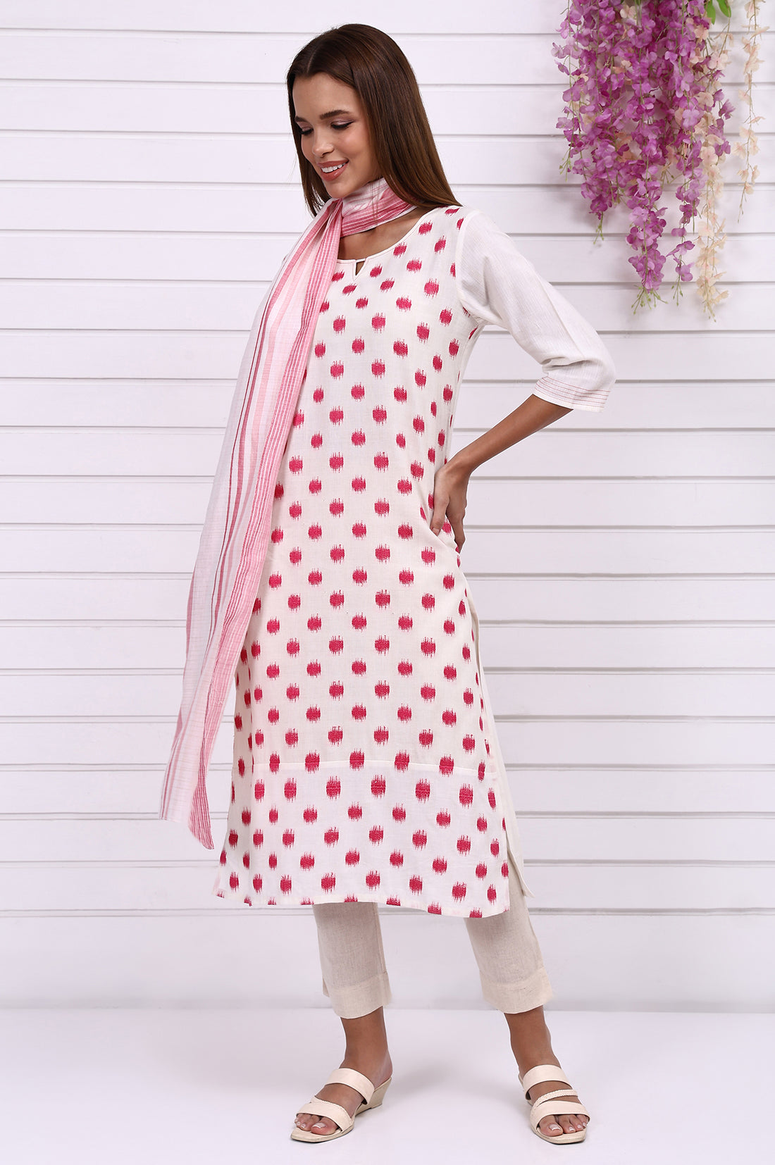 White Geometric Printed Cotton Rayon Straight Kurta
