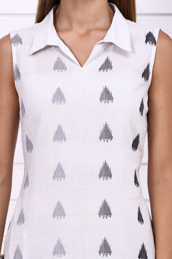 White Yarn Dyed Cotton Rayon Straight Sleeveless Kurta