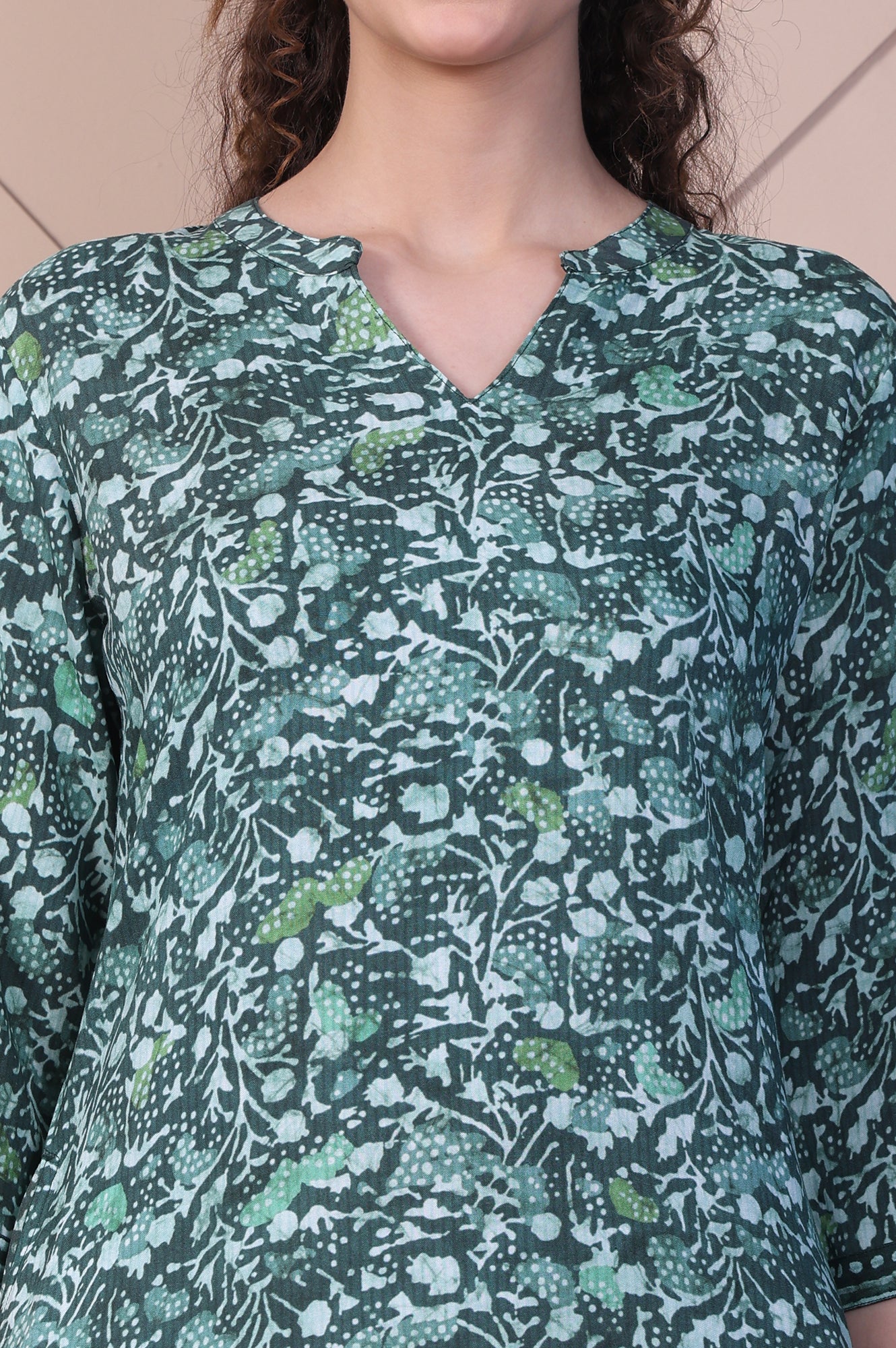 Green Floral Batik Printed Straight Kurta