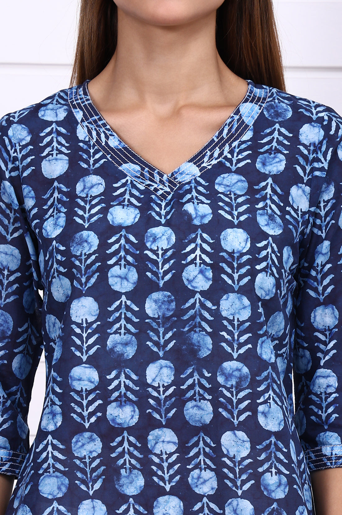 Blue Batik Printed Pure Cotton Straight Casual Kurta