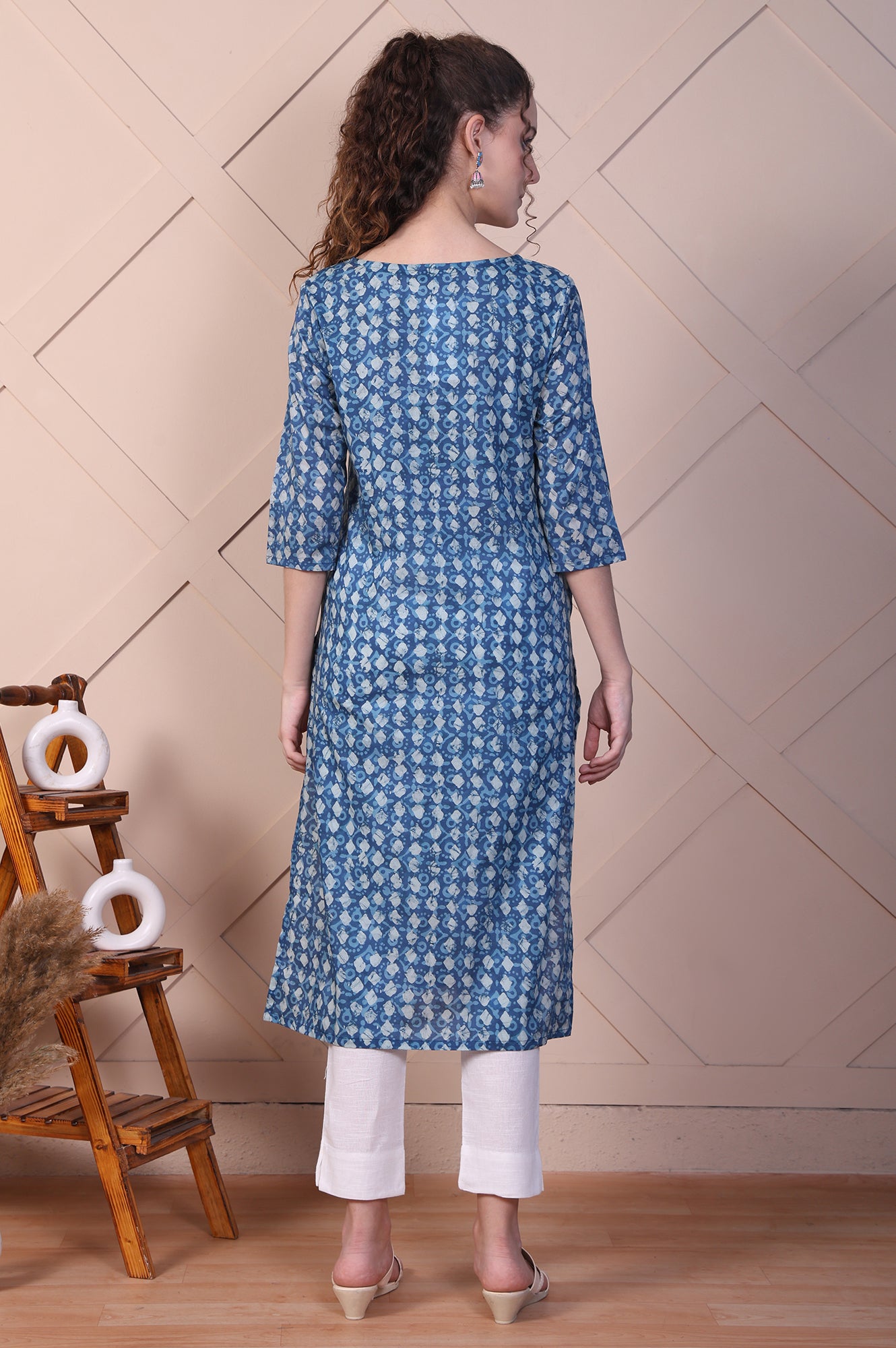 Blue Batik Printed Pure Cotton Straight Kurta