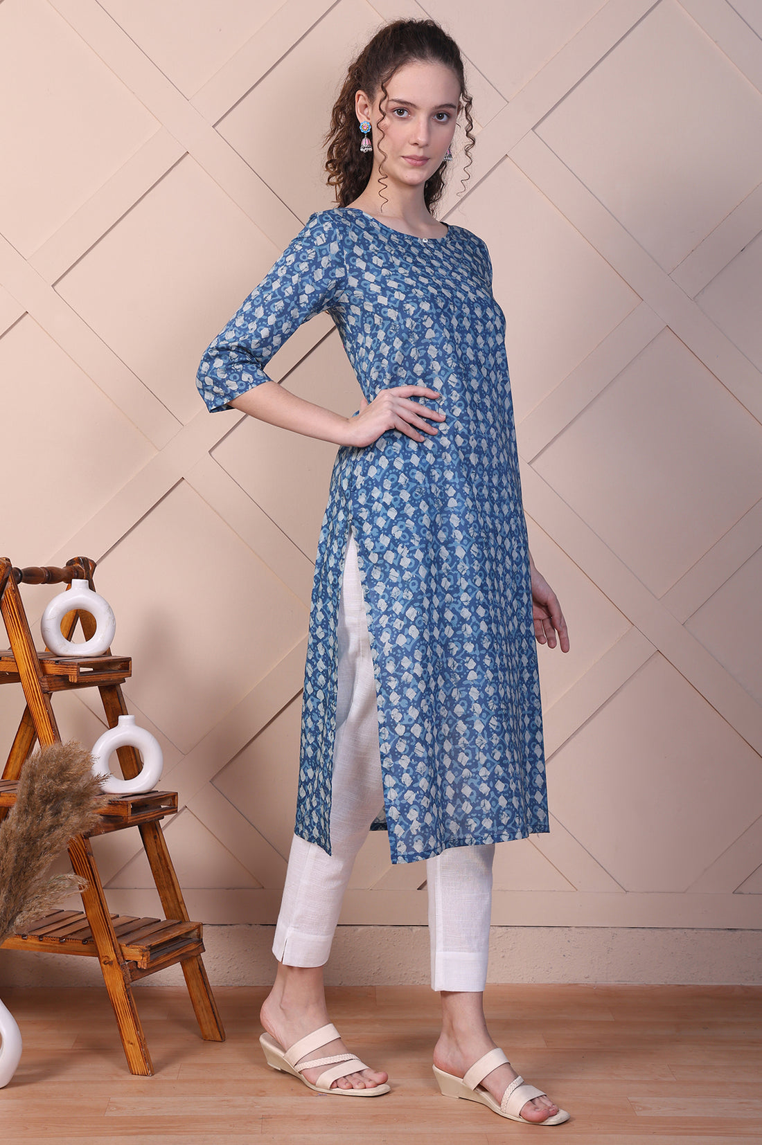 Blue Batik Printed Pure Cotton Straight Kurta