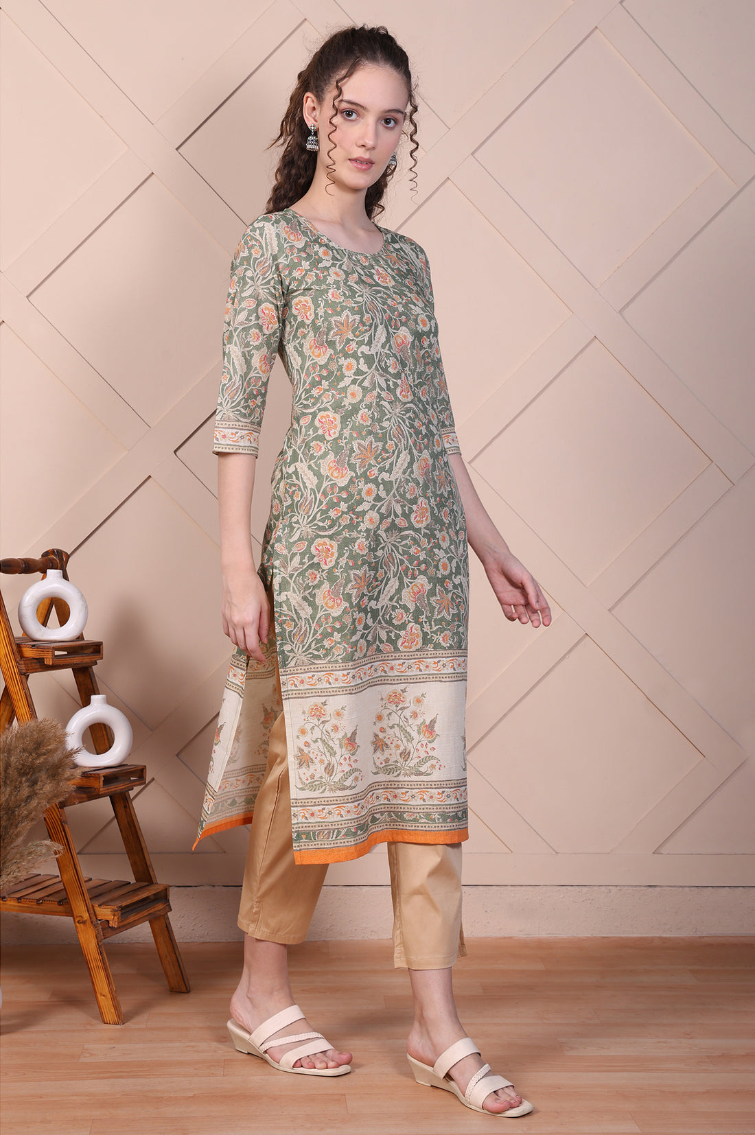 Green Floral Printed Cotton Lurex Straight Kurta