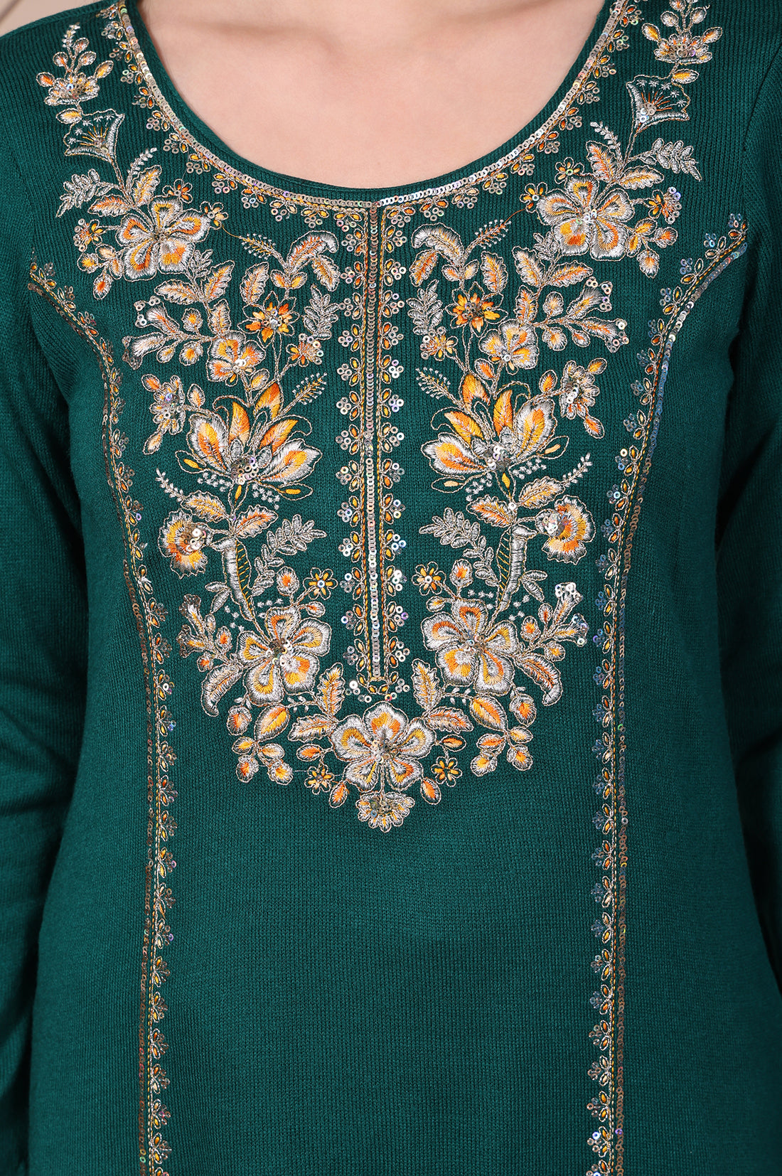 Green Embroidered Acrylic Straight Kurta
