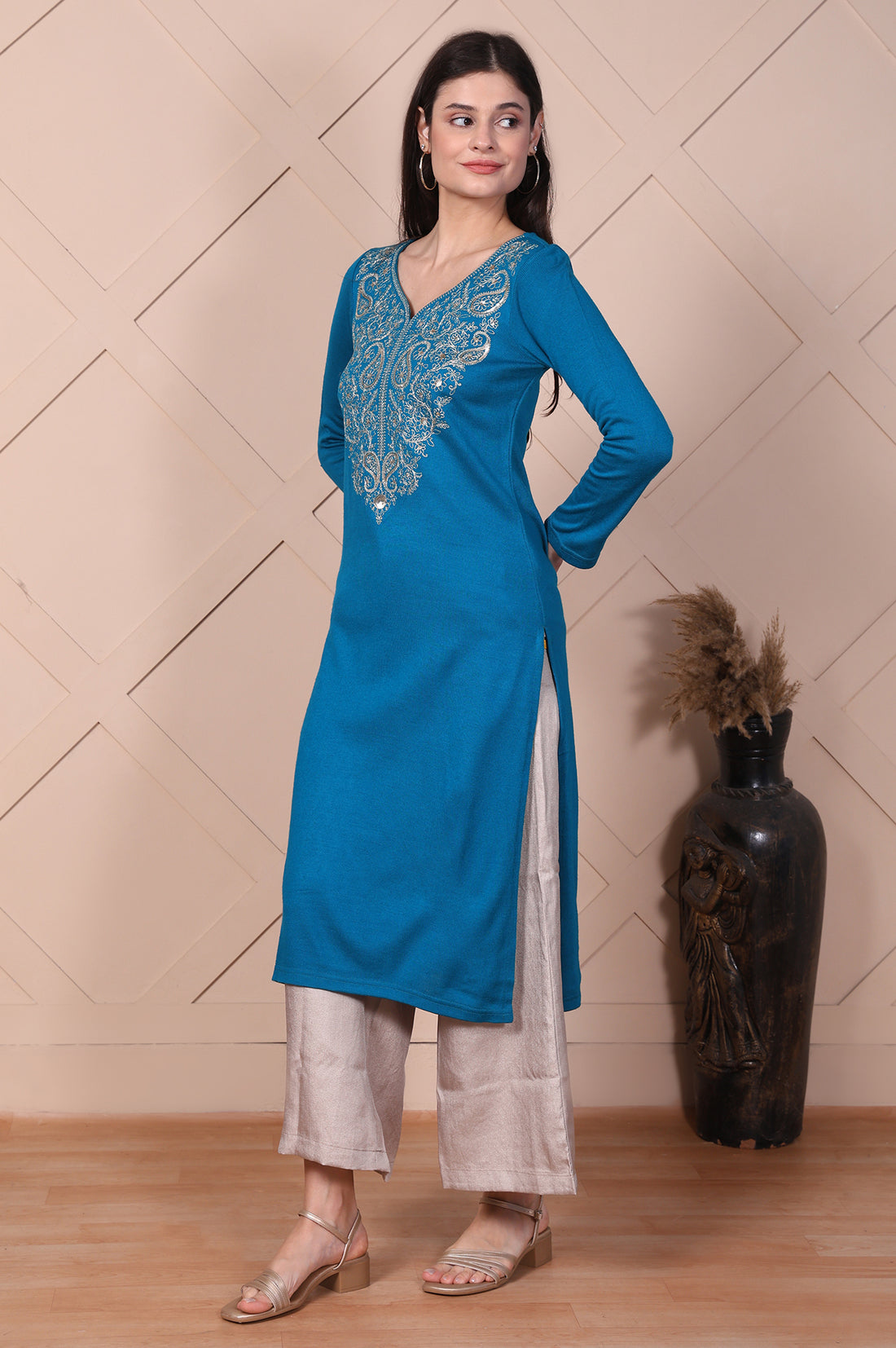 Blue Embroidered Acrylic Straight Kurta