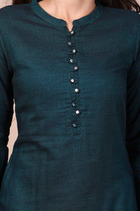 Green Solid Buttoned Straight Cotton Kurta