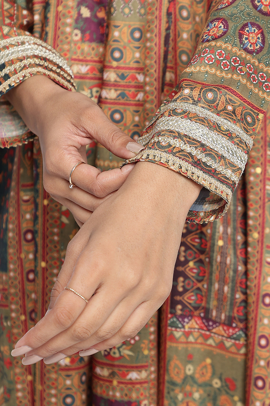 Green Abstract Printed Zari Muslin Flared Kurta