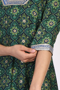 Green Abstract Print Thread Work A-Line Woven Kurta