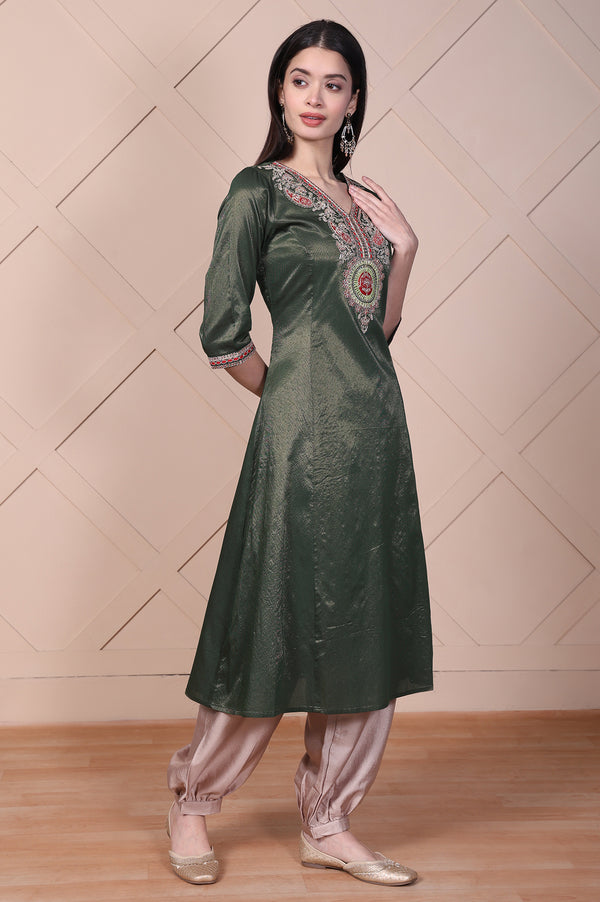 Green Embroidered A-Line Rayon Kurta