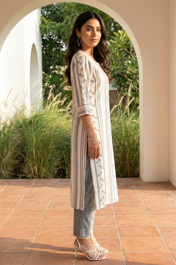 Off White Geometric Printed Thread Work Pure Cotton Straight Kurta