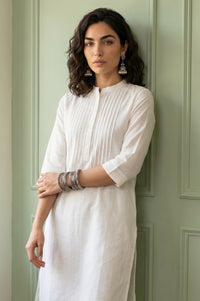 White Solid Lyocell Linen Blend Straight Kurta