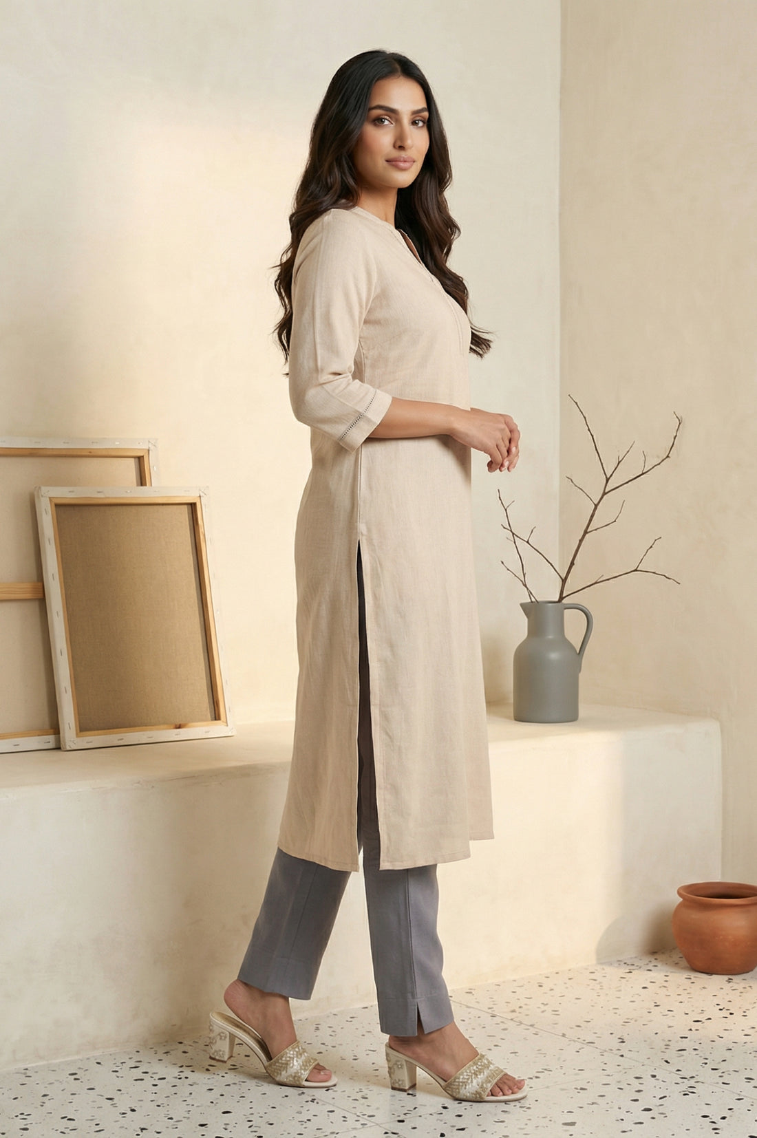 Beige Solid Lace Trim Straight Kurta