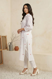 White Thread Embroidered Pure Cotton Straight Kurta