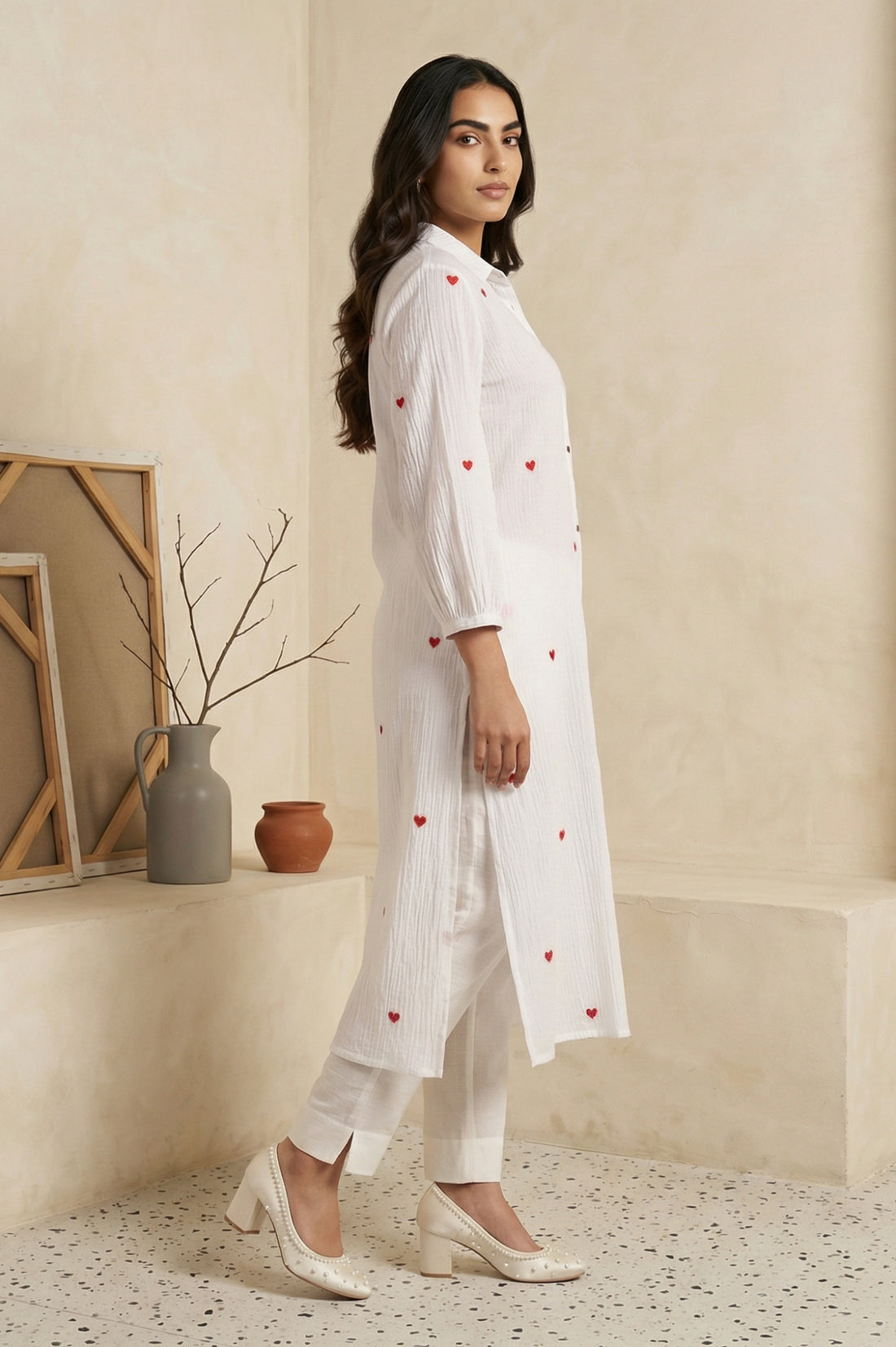 White Thread Embroidered Pure Cotton Straight Kurta