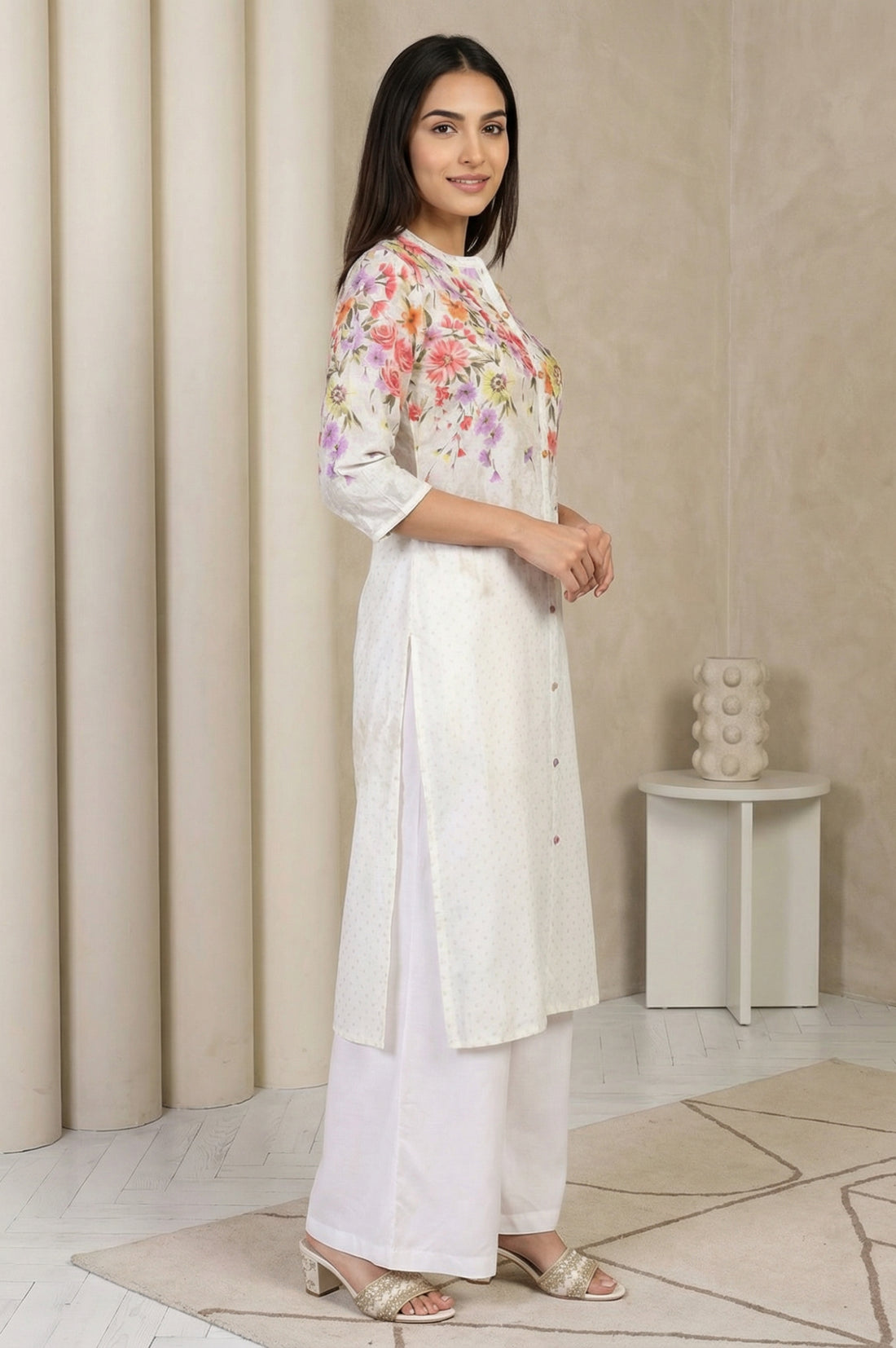 Off-White Floral Printed Straight Kurta