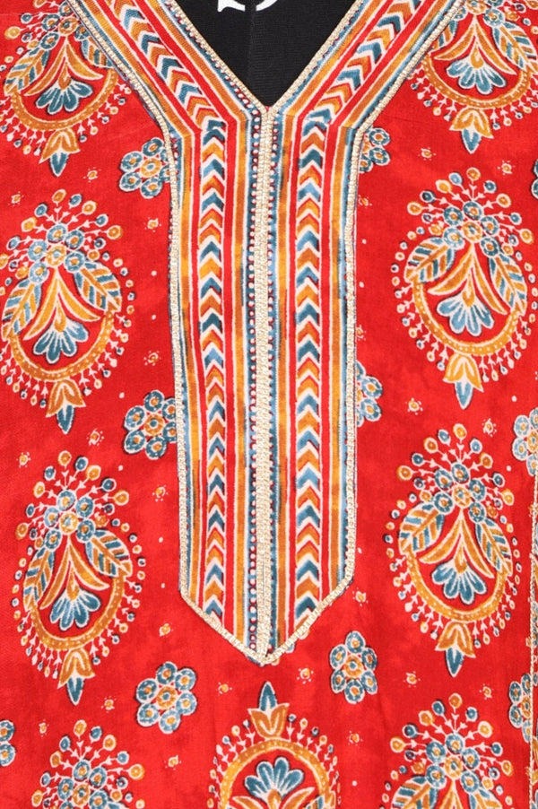 Red Ethnic Motifs Zari Embroidered Straight Kurta