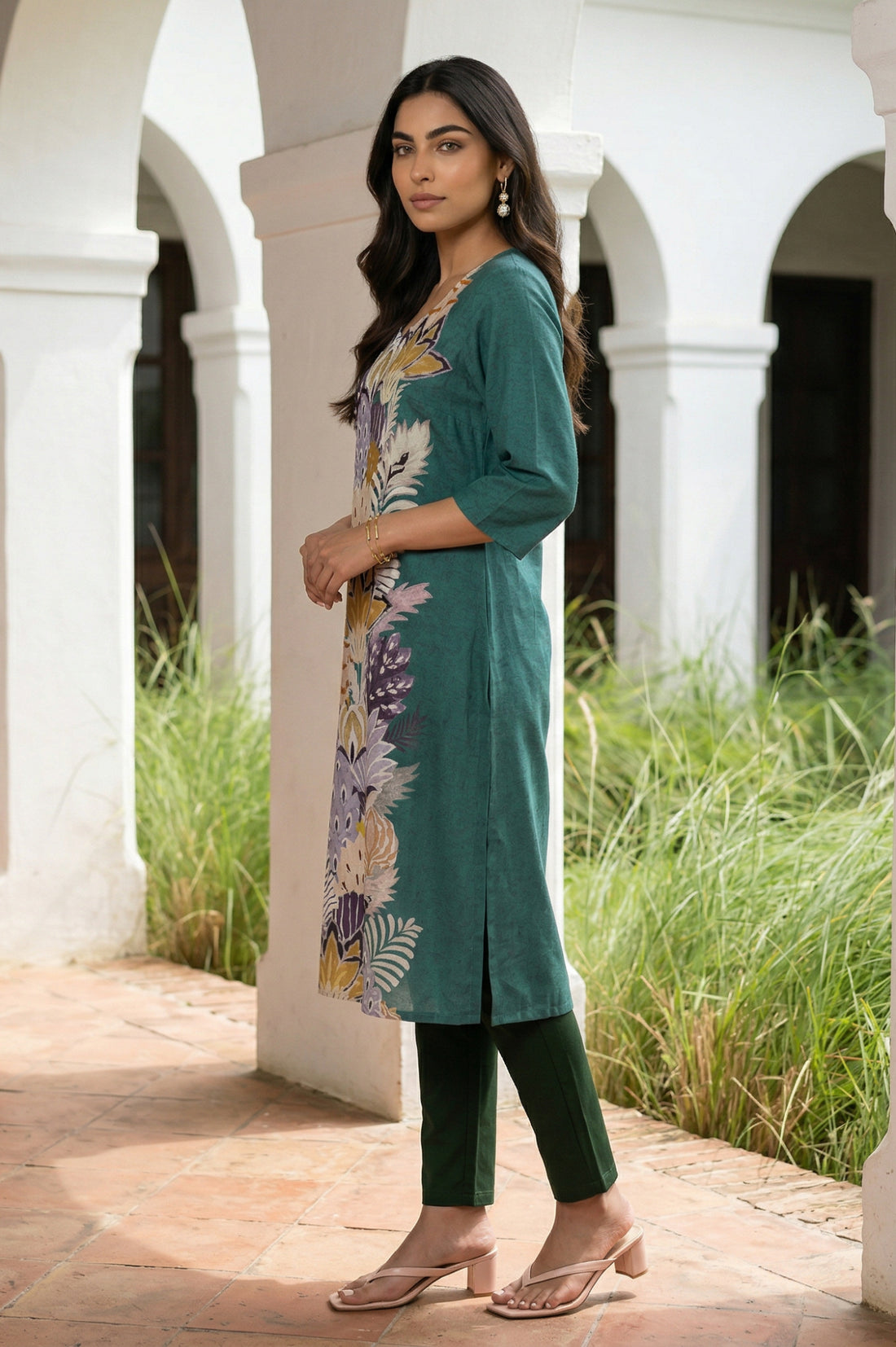 Green Floral Printed Straight Kurta