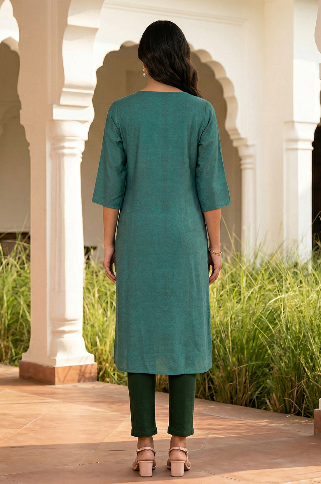 Green Floral Printed Straight Kurta