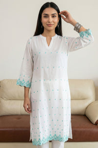 White Embroidered Pure Cotton Straight Kurta