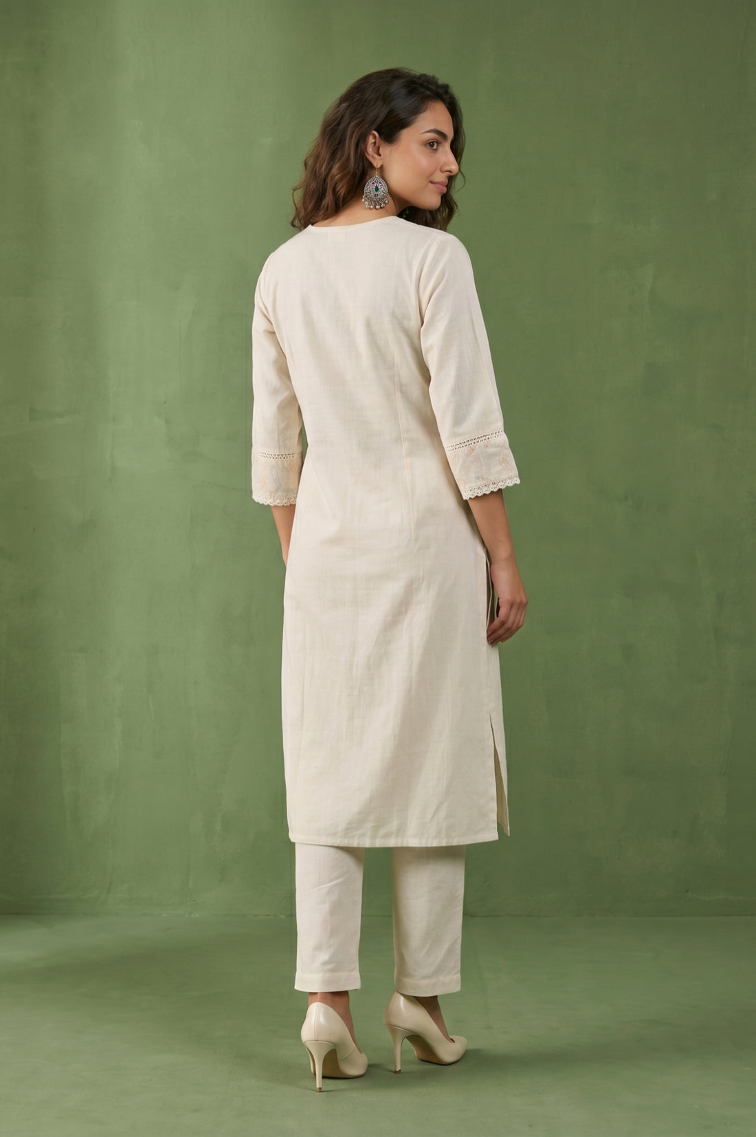 Off White Thread Embroidered Cotton Flax Straight Kurta