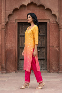 Mustard Ombre Ethnic Motifs Embroidered Straight Kurta