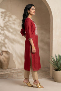 Maroon Embroidered Yarn Dyed Straight Kurta