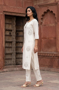 Off White Embroidered Straight Kurta