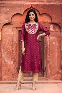 Purple Yarn Dyed Zari Embroidered Chanderi Buta Straight Kurta