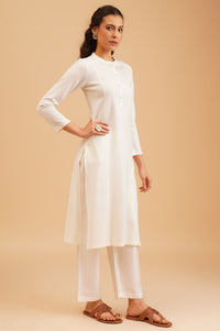 Off White Solid Acrylic Straight Winter Kurta