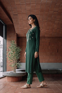 Green Yarn Dyed Embroidered Charme Acrylic Straight Winter Kurta