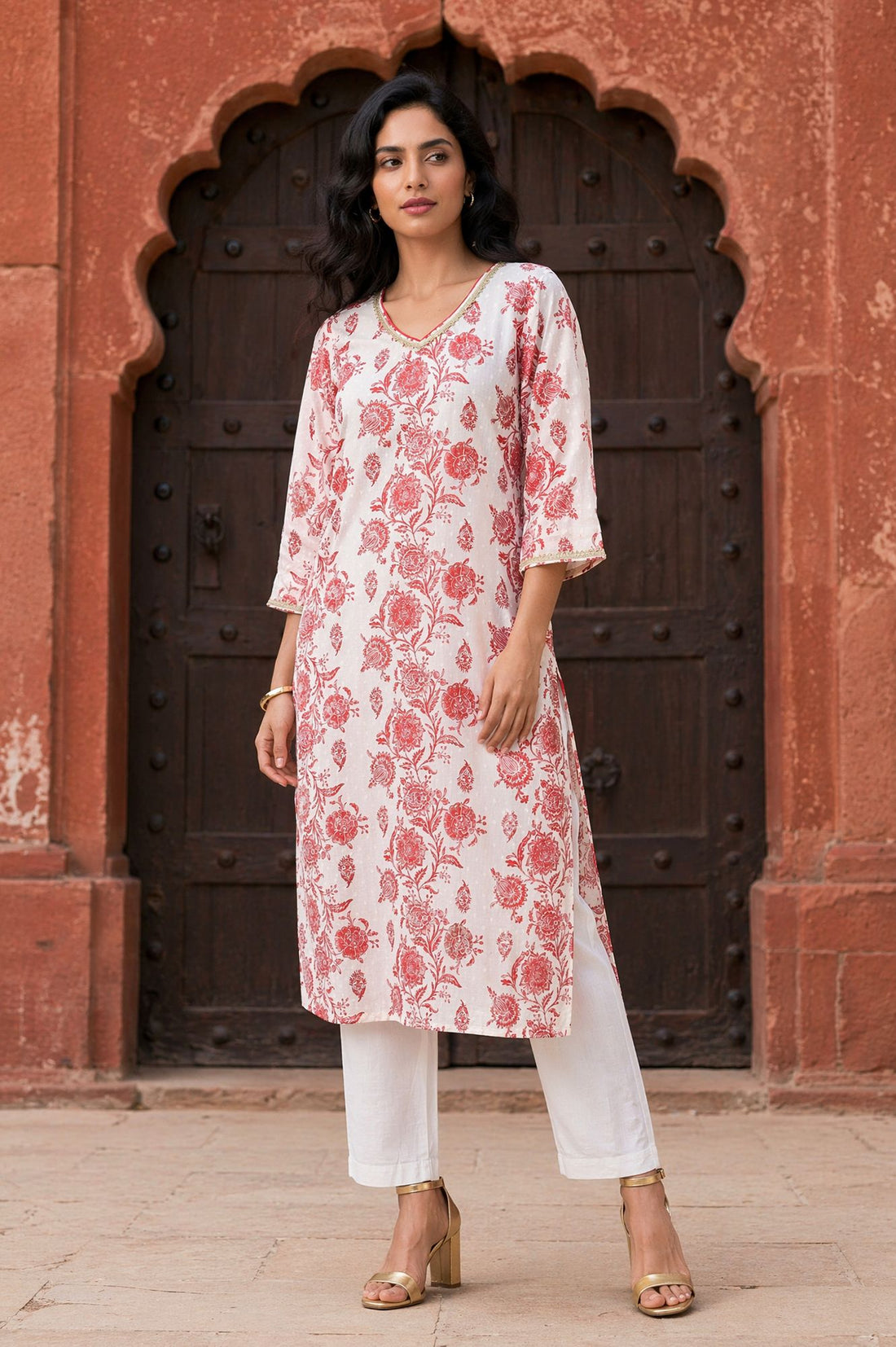 Off White Floral Printed Cotton Blend Straight Kurta with Lace