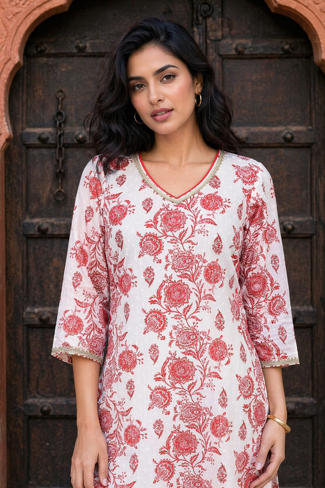 Off White Floral Printed Cotton Blend Straight Kurta with Lace