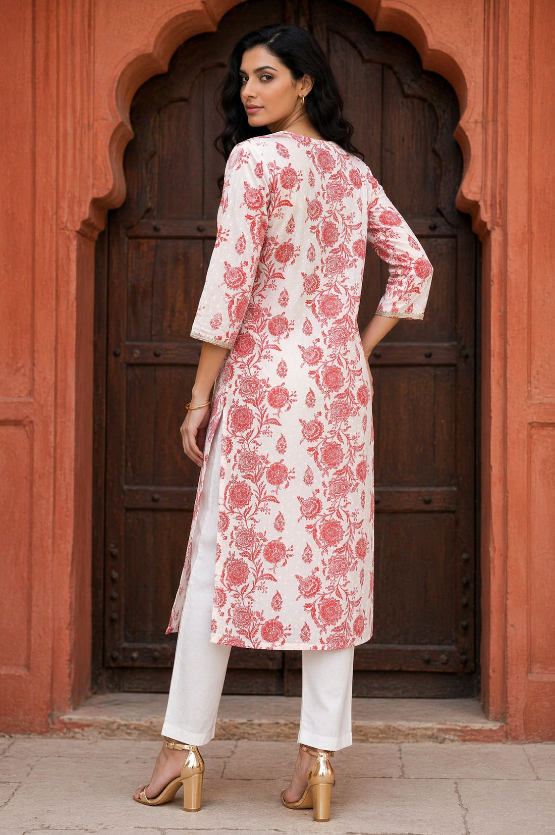 Off White Floral Printed Cotton Blend Straight Kurta with Lace
