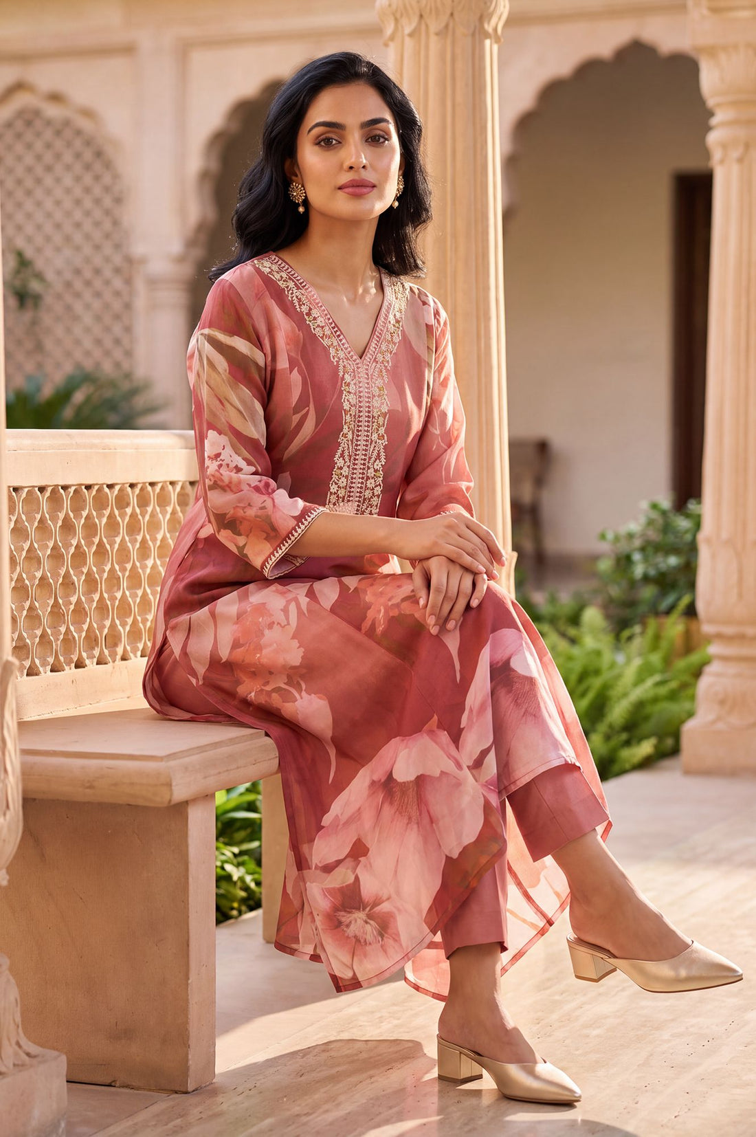Pink Floral Print Rayon A-Line Kurta with V-Neck &amp; Thread Embroidery