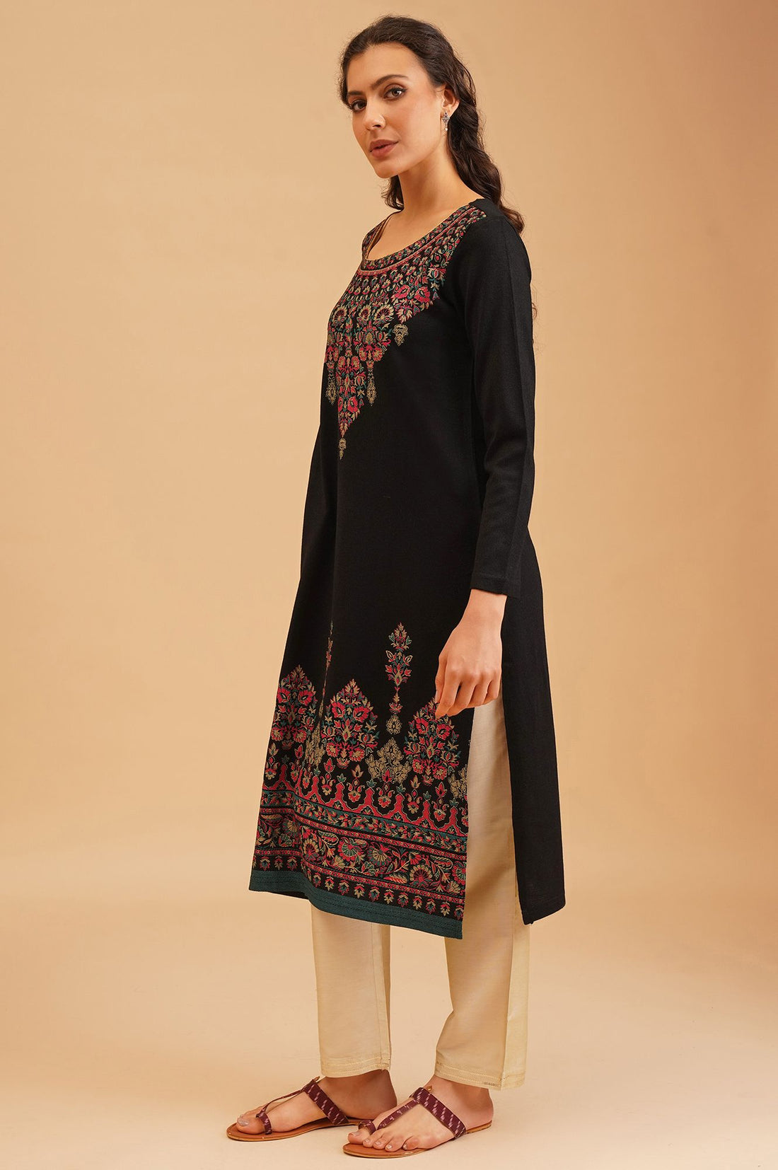 Black Ethnic Motifs Acrylic Straight Winter Kurta