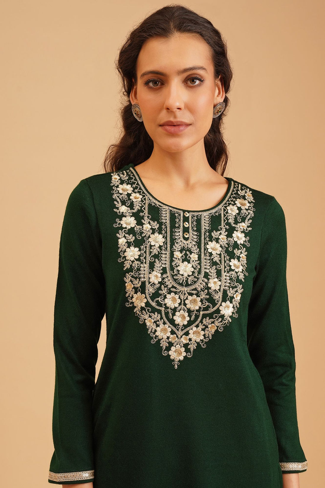 Green Embroidered Acrylic Straight Winter Kurta
