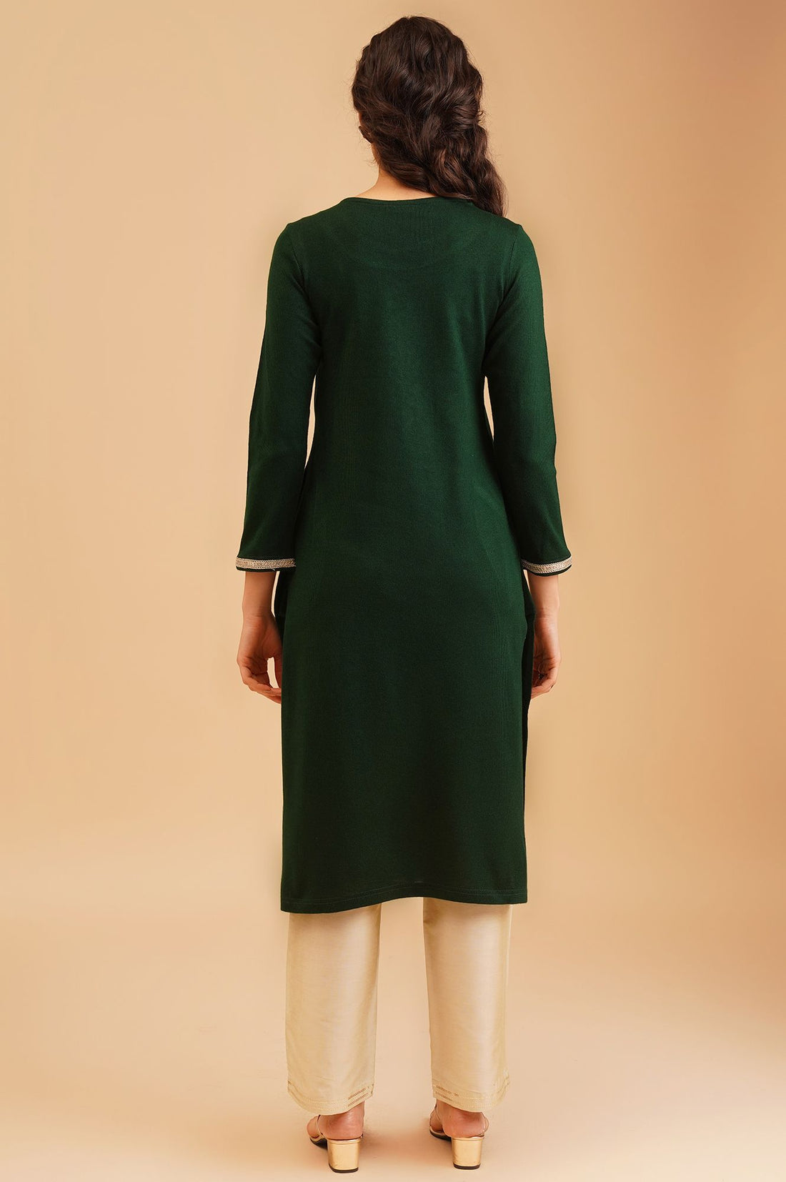 Green Embroidered Acrylic Straight Winter Kurta
