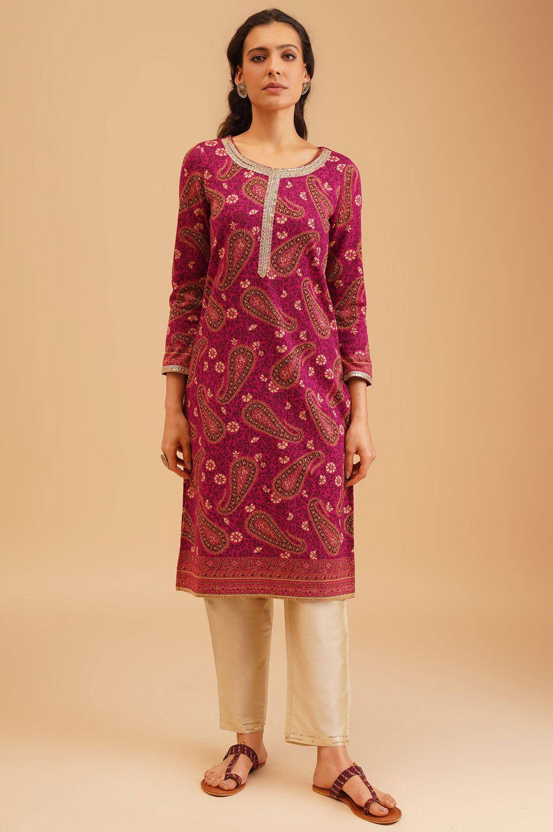 Magenta Paisley Sequins Jacquard Straight Winter Kurta