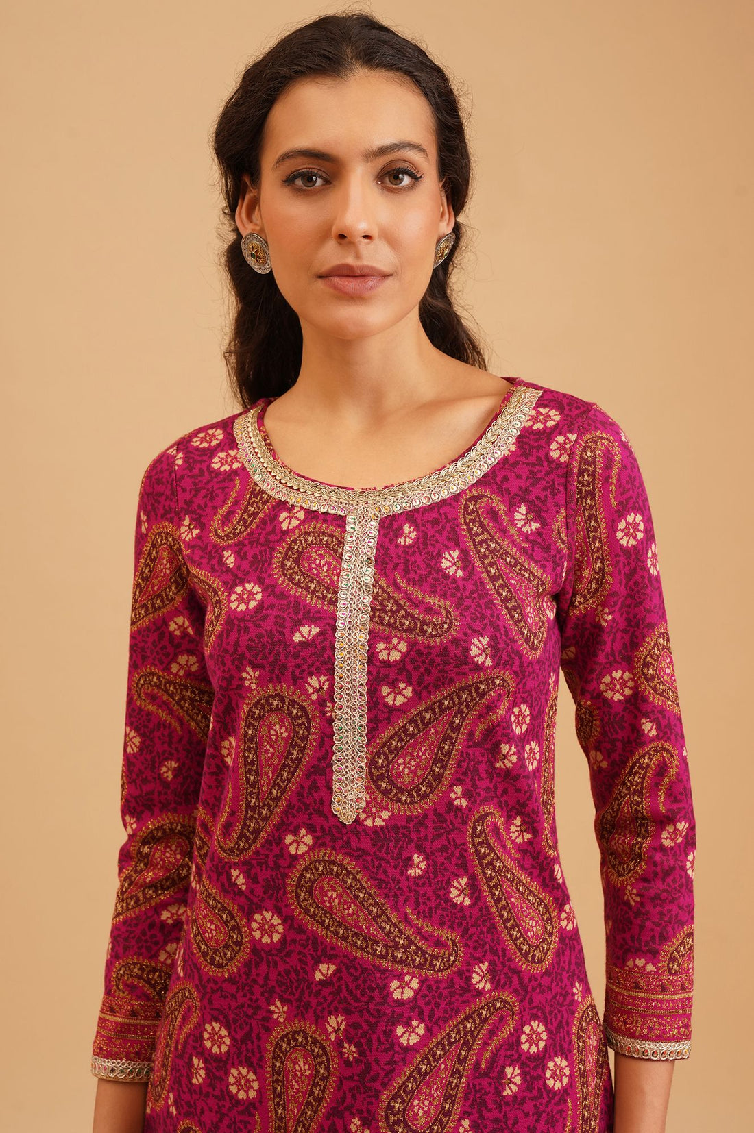 Magenta Paisley Sequins Jacquard Straight Winter Kurta